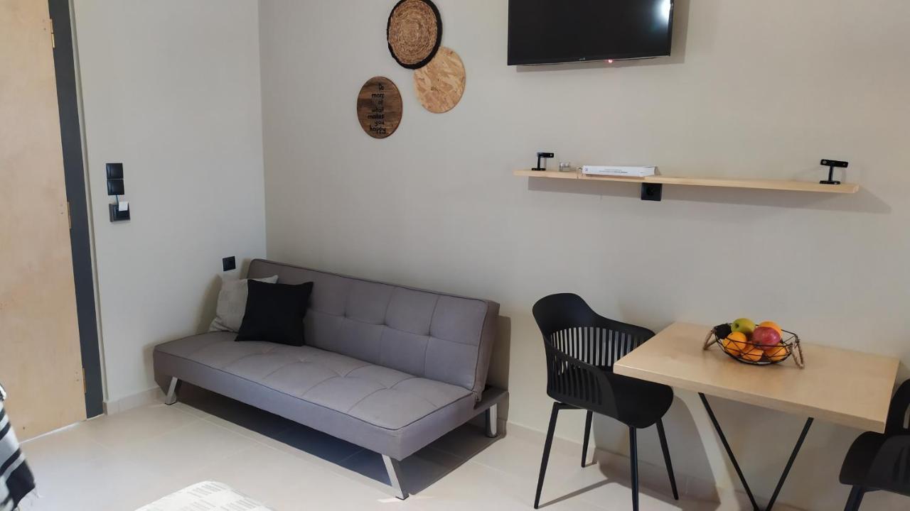 Giodriana Cozy Studio Agia Marina 外观 照片
